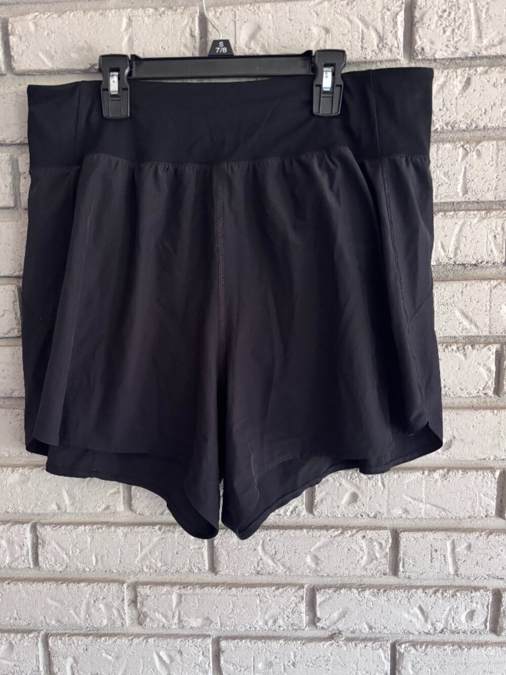 SPANX Shorts Get Moving Shorts Double Layer Athletic Shorts Black Sz XL